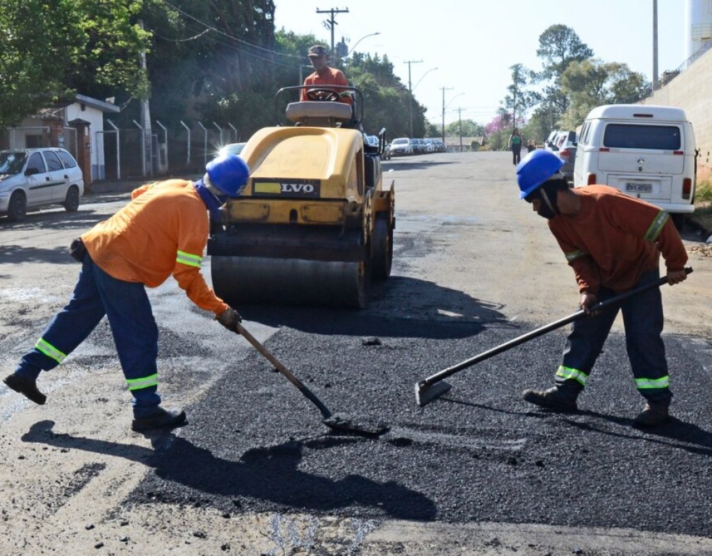 51 via em 27 bairros foram atendidas pelos serviços de tapa-buraco na última semana (1)