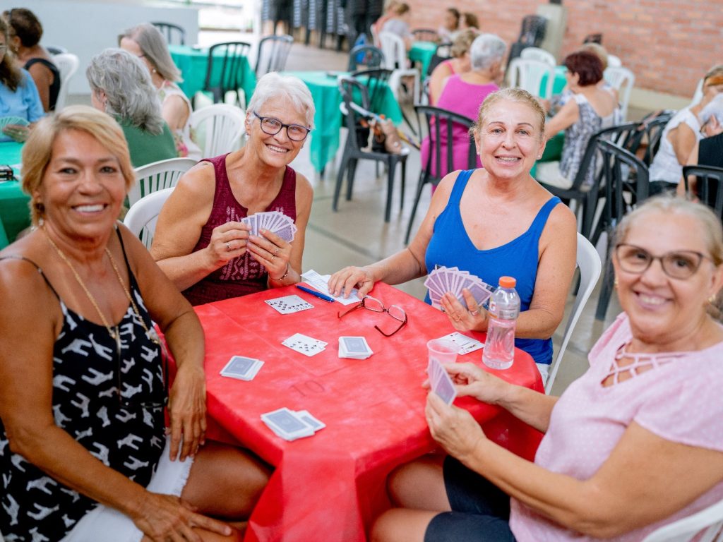 Alegria entre as amigas na primeira edição do Vem Jogar - Crédito foto, Isabela Borghese