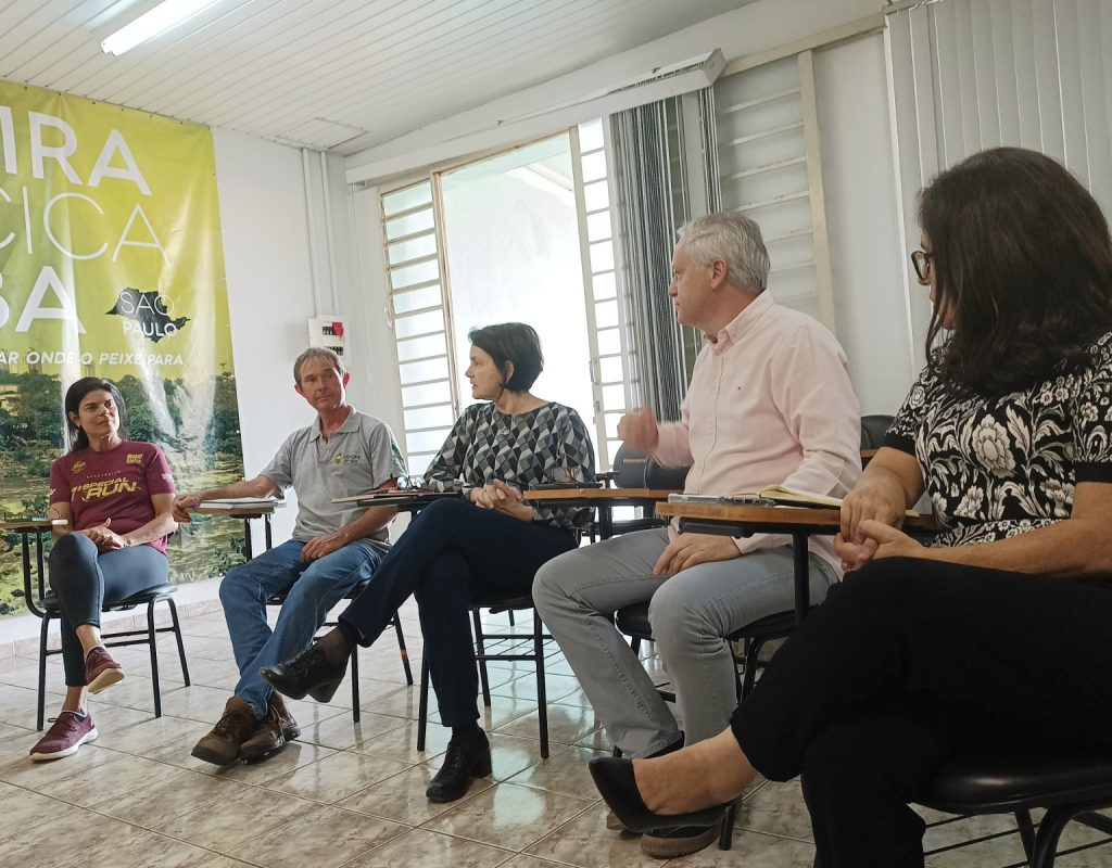 Andréia Almeida, do Fussp, Vanderlei Sanches, presidente do CoopiHort, Nancy Thame, secretária Sema, Antonio Pedro, secretário de São José do Rio Preto e Euclidia Fioravante, secretária da Smads1
