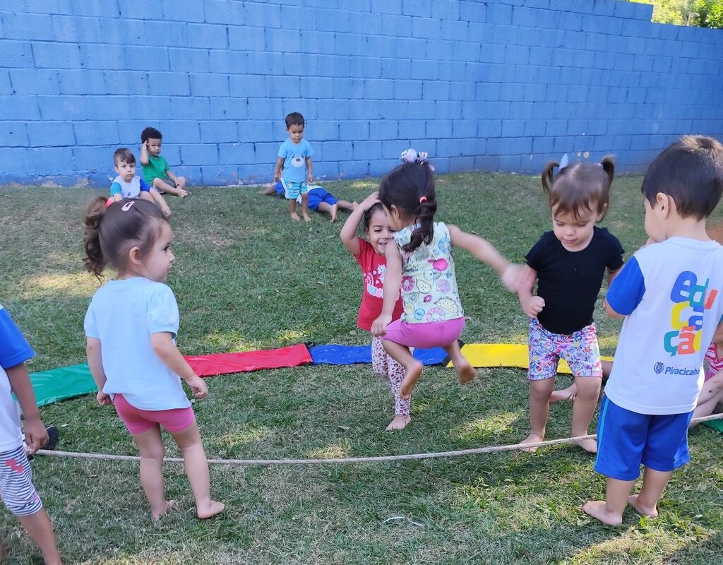 As escolas da rede municipal prepararam ações especiais para a Semana do Brincar