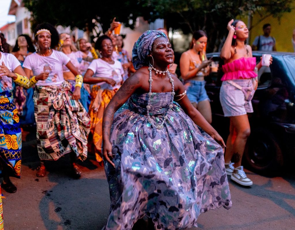 Bloco Vila África celebrou a cultura afrocaipiracicabana