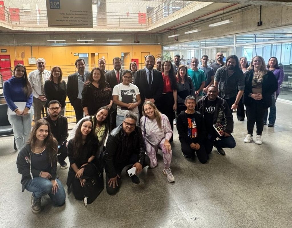 Cerca de 20 alunos de Direito da Faculdade Anhanguera estiveram no Centro Cívico para conhecer a Procuradoria Geral do Município