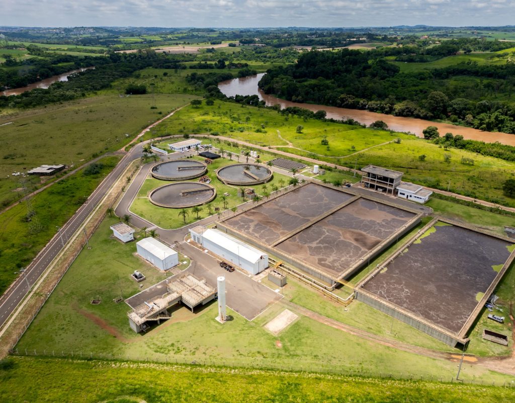 Construcao-da-Estacao-de-Tratamento-de-Esgoto-Bela-Vista-feita-pela-Mirante-possibilitou-a-universalizacao-do-saneamento-em-Piracicaba-scaled