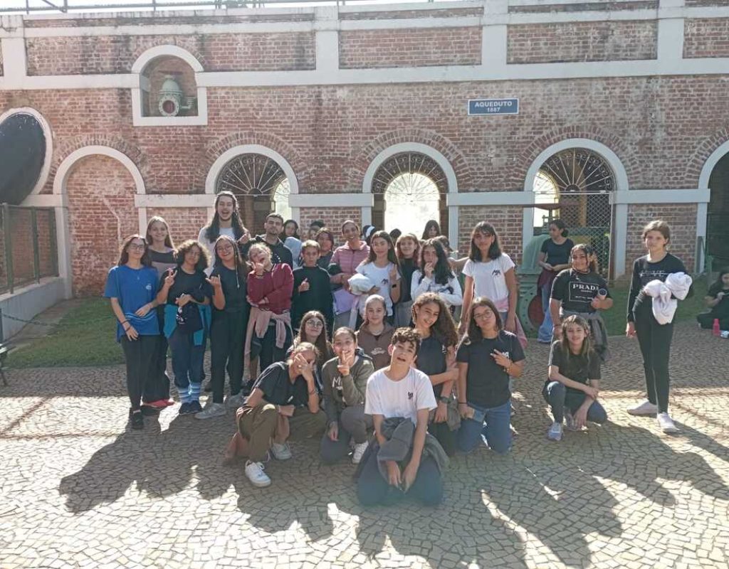 Crianças e adolescentes de escolas públicas e particulares participam das atividades no Museu da Água