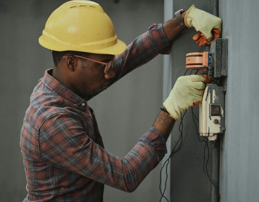 Curso de eletricista está com incrições abertas até 22 de fevereiro -Imagem ilustrativa