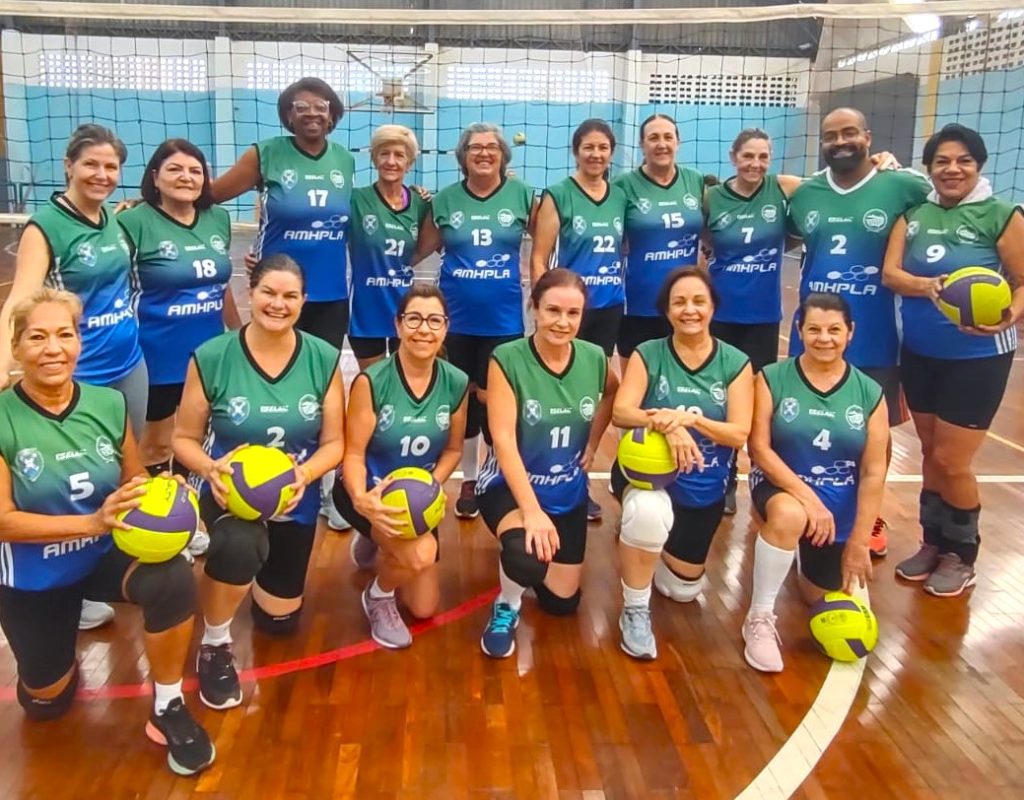 Equipe 69+ de vôlei adaptado feminino de Piracicaba