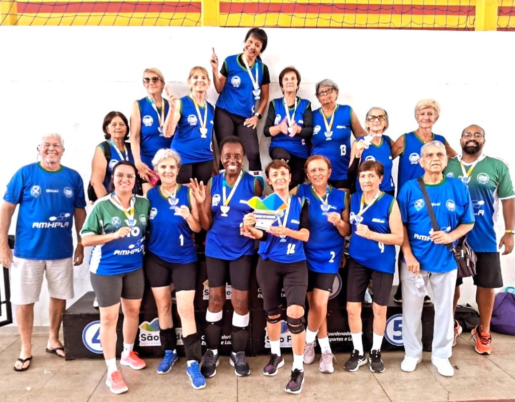 Equipe Selam de vôlei adaptado, categoria 69+ do feminino