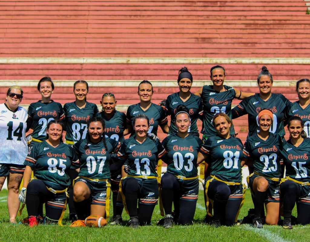 Equipe feminina Caipiras Flag Football, crédito foto Raquel Saes