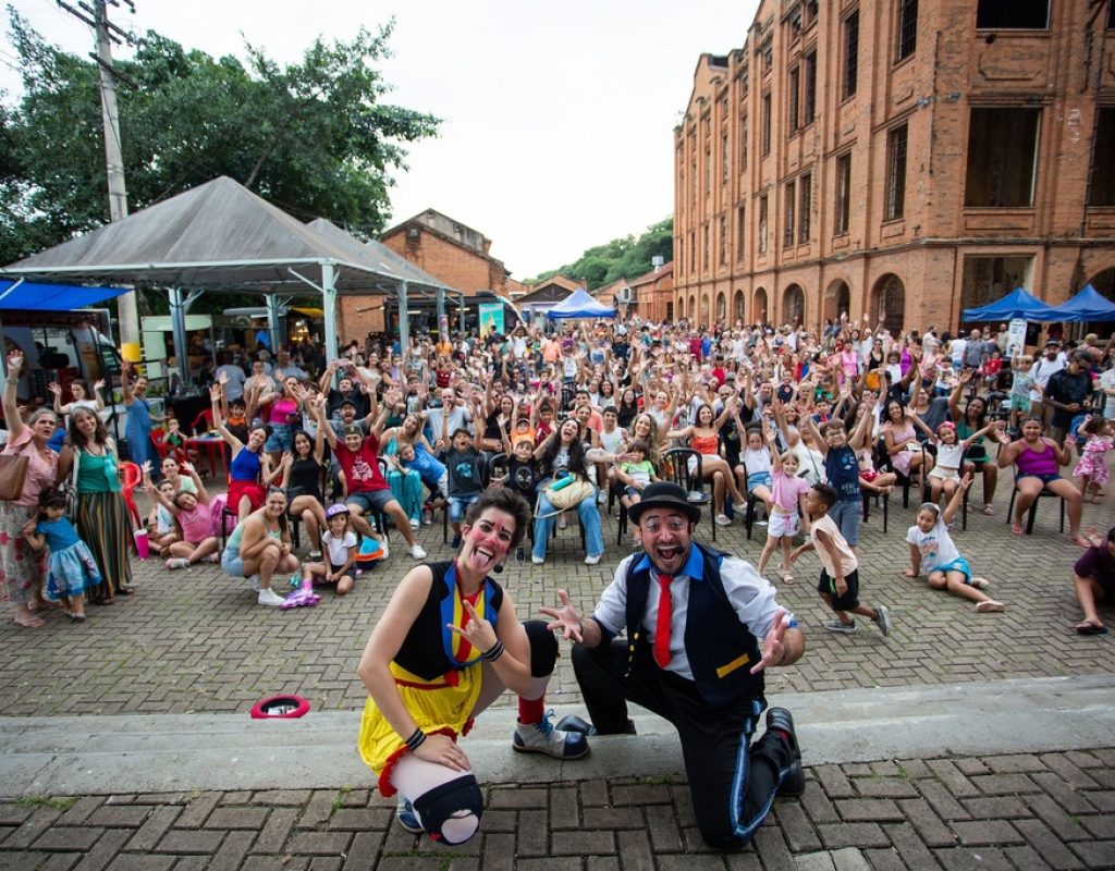 Estreia do Festival Caipira de Circo reune mais de 1600 pessoas no Engenho Central