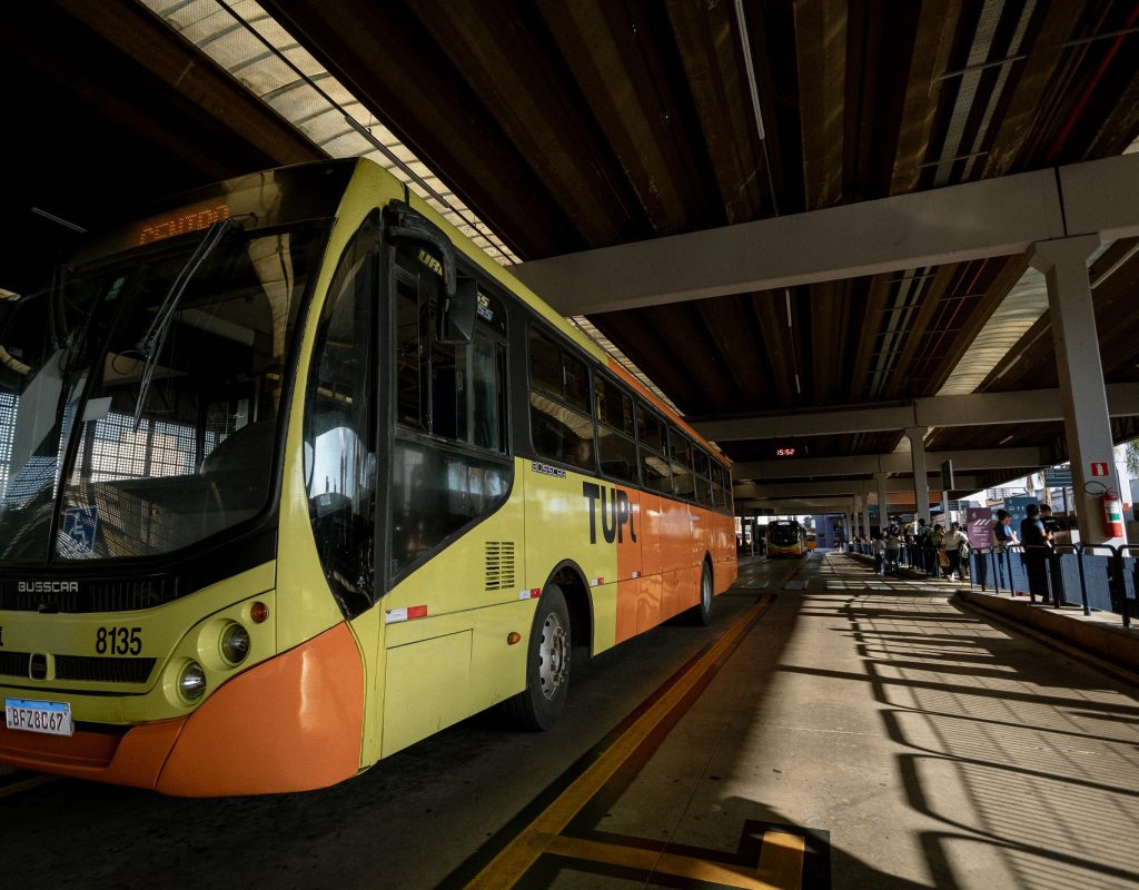 Estudantes que irão prestar o Enem neste domingo, terão transporte público gratuíto