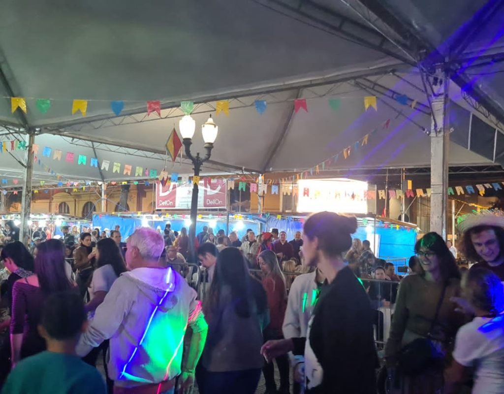 Festa Junina da Catedral já recebeu mais de 4 mil pessoas