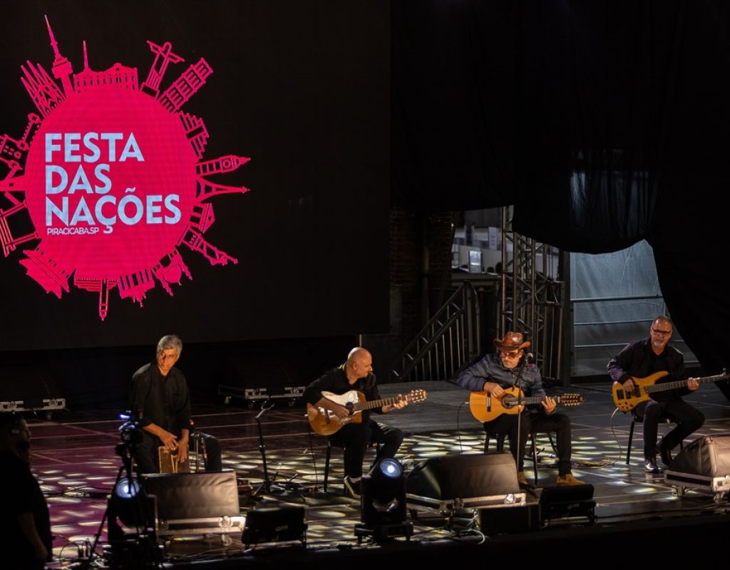 Mazinho Quevedo se apresentou na noite de ontem, no Palco Principal da Festa