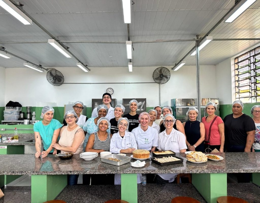 O objetivo do curso é capacitar os profissionais dz rede municipal de saúde, trazendo conhecimento sobre práticas alimentares sustentáveis