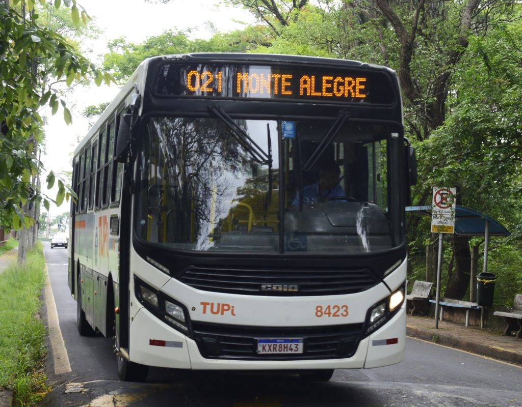 O transporte coletivo funciona em horário especial no feriado da Consciência Negra