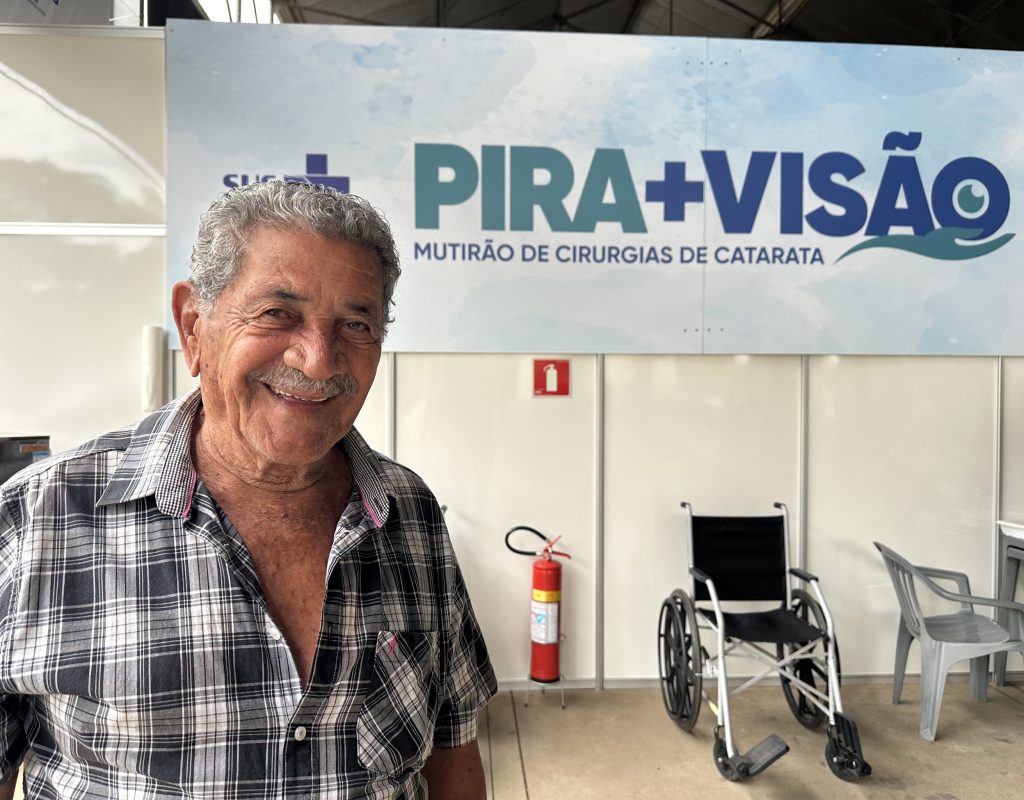 Pedro Vicente Ferreira, 86 anos, está feliz - Já posso ver os jogos do Corinthians na televisão como antes, disse