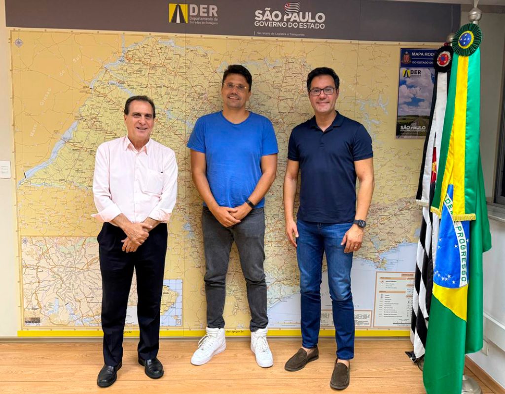 Prefeito Helinho Zanatta, secretário estadual de Parcerias e Investimentos, Rafael Benini, e o deputado estadual Alex Madureira. (Foto: Divulgação)