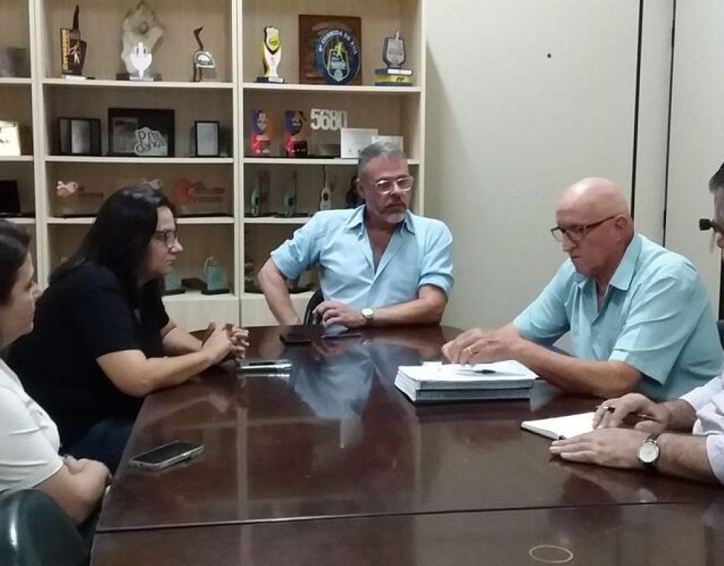 Reunião para comunicar cancelamento da Festa do Milho em 2025 aconteceu na sede da Secretaria de Cultura - Foto Comunicação - Prefeitura de Piracicaba