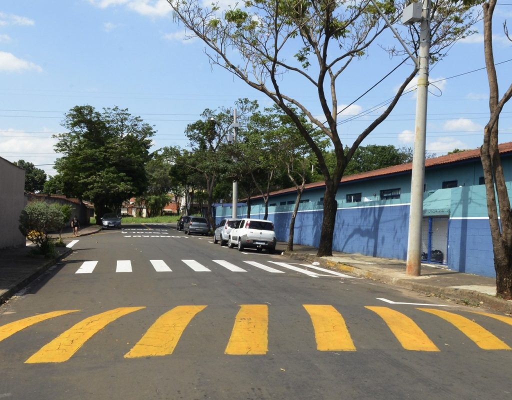 Rua Olga Pagotto Santiago foi uma das vias que recebeu reforço na sinalização