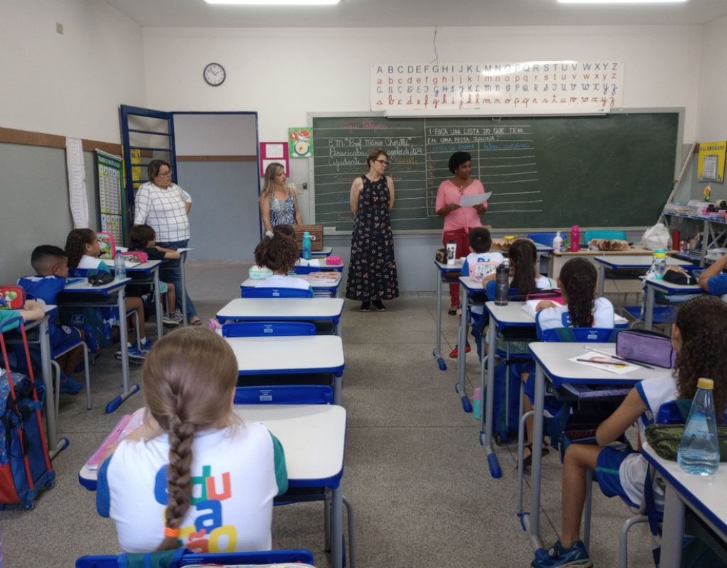 São 70 vagas para professor substituto de Educação Infantil e 50 para Ensino Fundamental