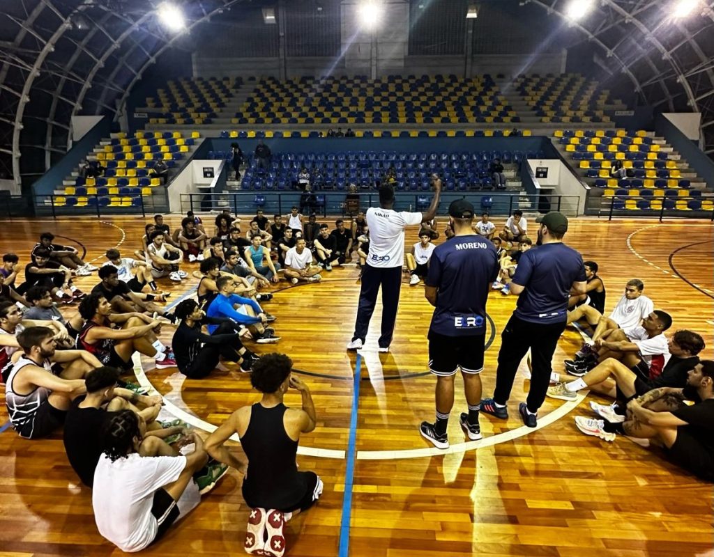 Seletiva do The River reuniu garotos de 16 a 21 anos