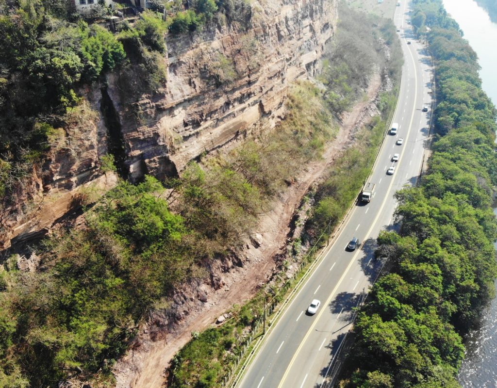 Semozel finalizou vala de contenção em trecho da pedreira do Bongue