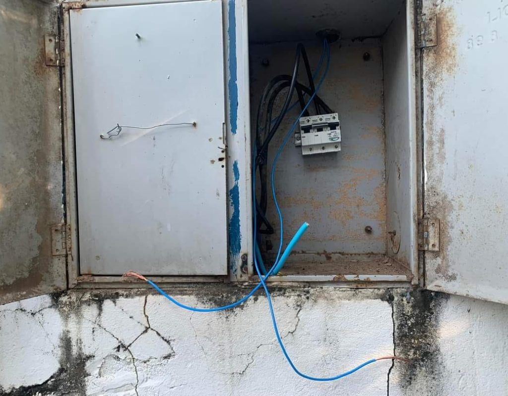 Unidade está temporariamente sem eneregia devido a furto de cabos elétricos