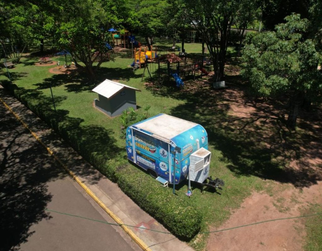 Trailer Sorriso Cidadão chega ao Clube Recreativo dos Metalúrgicos. (Foto: Alexandre Novaes)