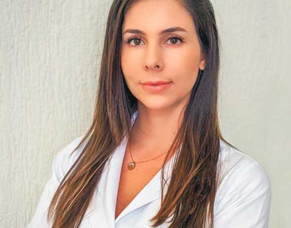 Ana Júlia Linhares - Nutricionista