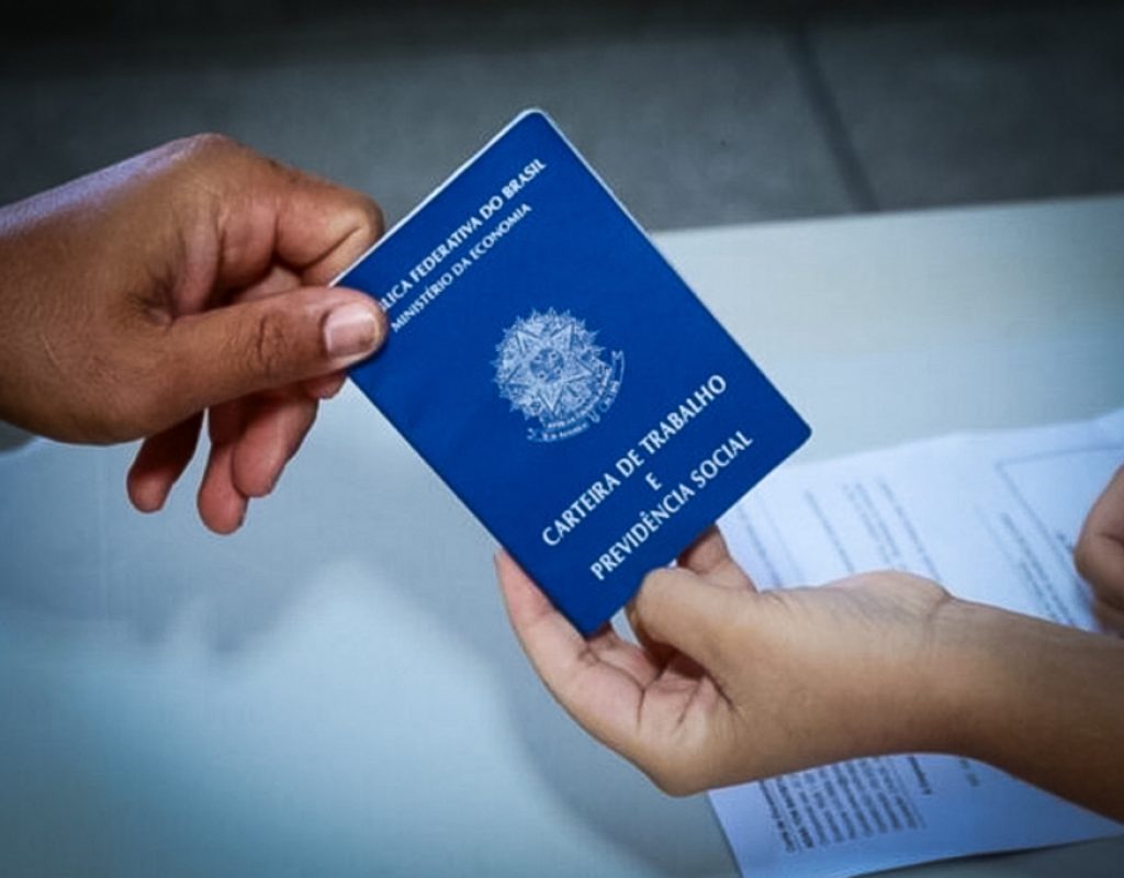 emprego-vagas-carteira-de-trabalho-divulgaccca7acc83o-1