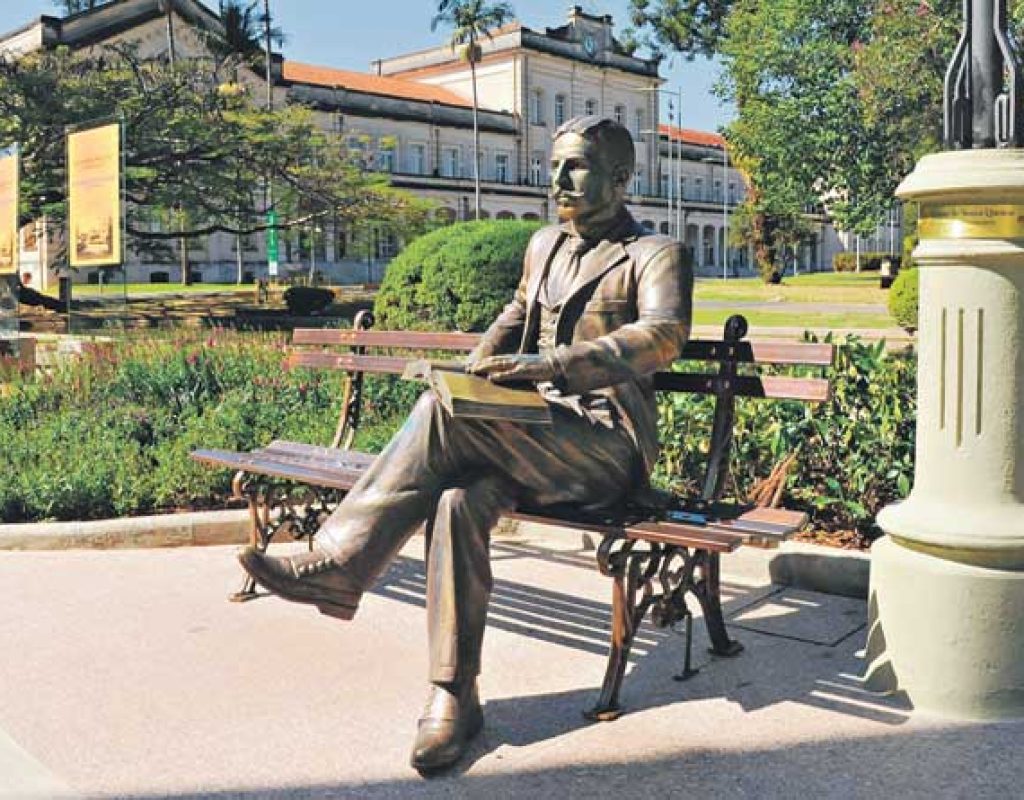 Estátua de Luiz de Queiroz ESALQ
